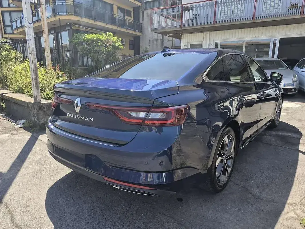 Usata Renault Talisman Initiale Paris 160 CV (117 kW) 2018 Blu Berlina