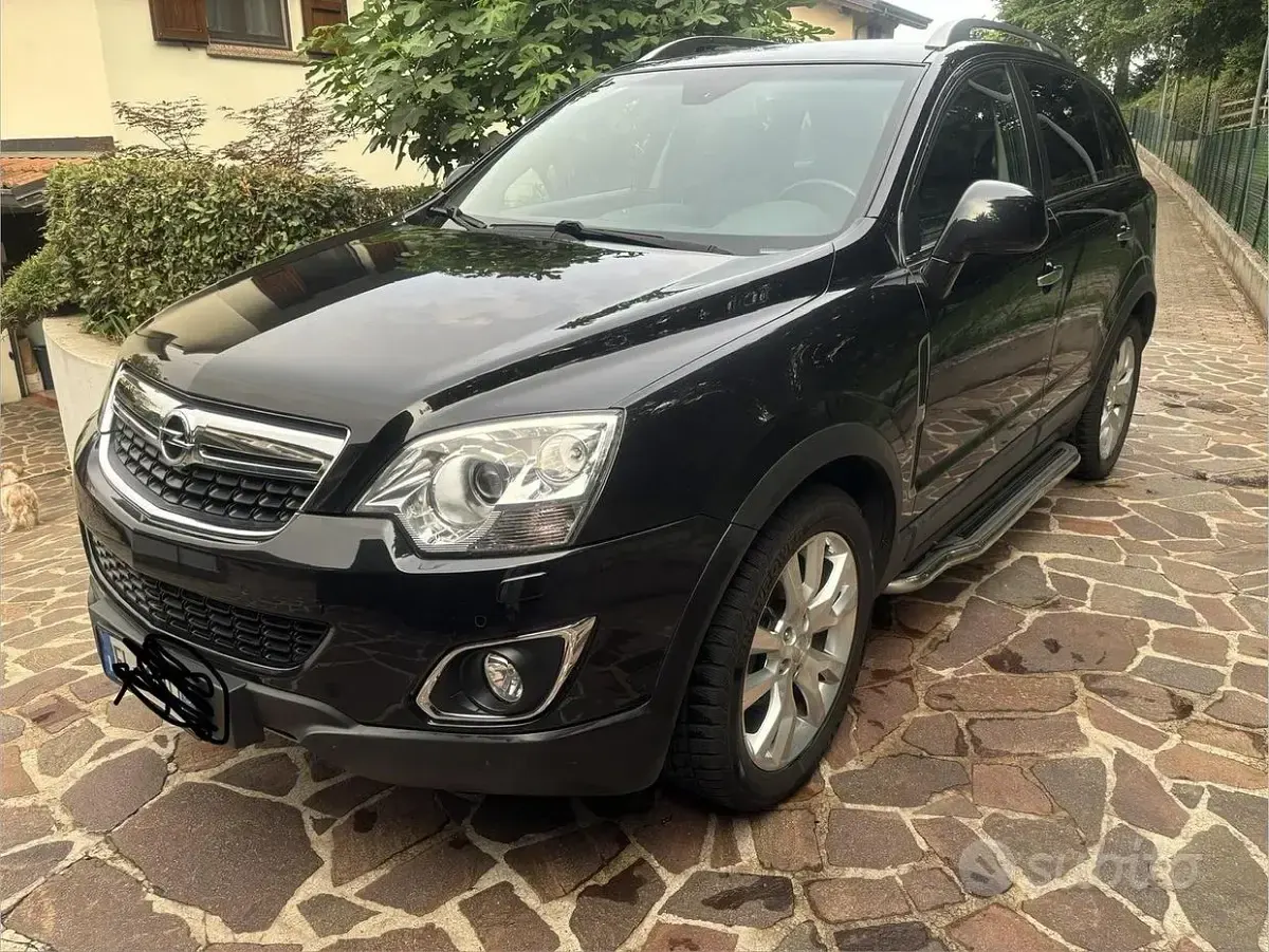 Usata Opel Antara 184 CV (135 kW) 2012 Nero SUV