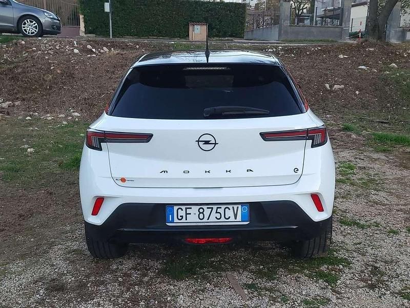 Usata Opel Mokka-e GS Line 56 kW (77 CV) 2021 Bianco SUV