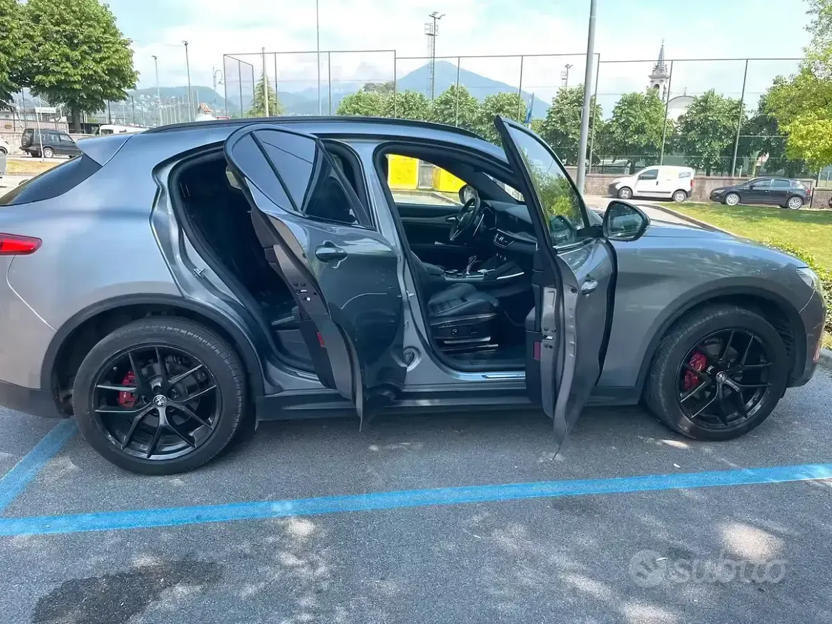 Usata Alfa Romeo Stelvio Tech Edition 280 CV (205 kW) 2020 Grigio SUV
