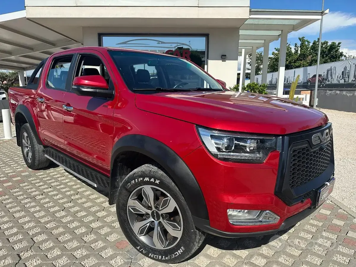 Usata EVO Cross 4 136 CV (100 kW) 2023 Rosso Pick-up