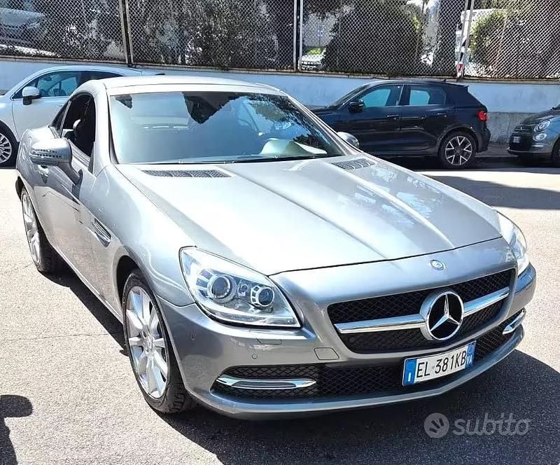 Usata Mercedes SLK200 184 CV (135 kW) 2012 Grigio Cabrio