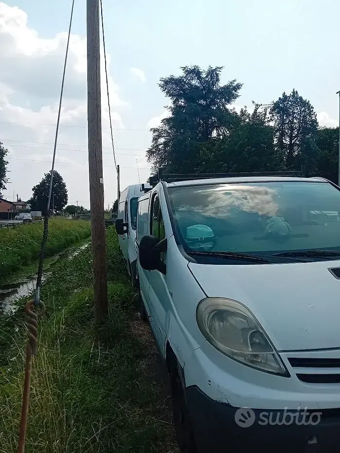 Usata Nissan Primastar 114 CV (83 kW) 2007 Bianco Monovolume