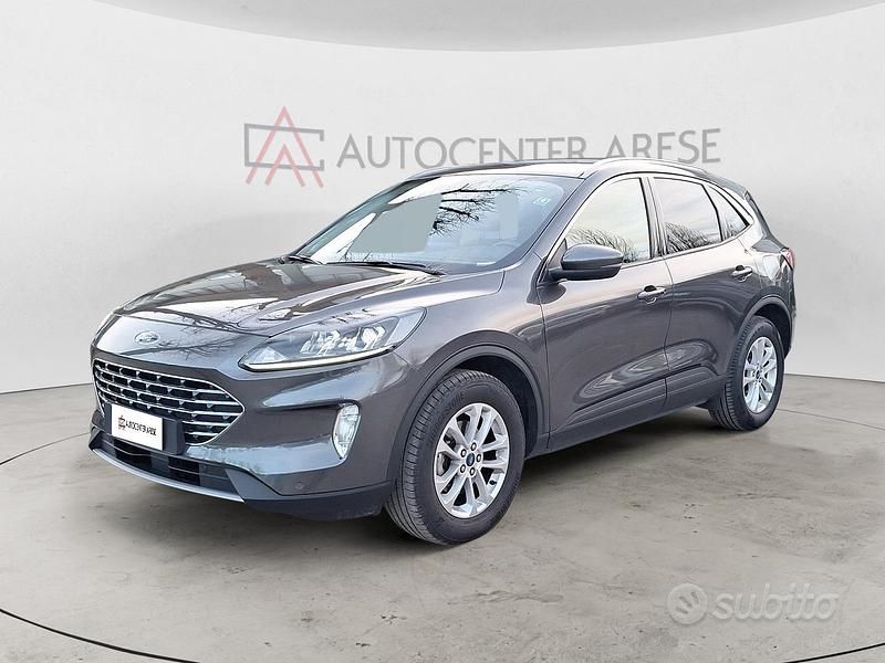 Usata Ford Kuga Titanium 120 CV (88 kW) 2024 Grigio SUV
