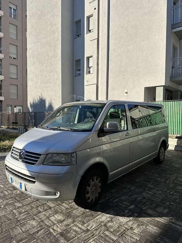 Usata VW T5 102 CV (75 kW) 2007 Grigio Furgone