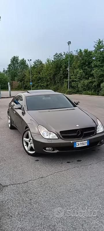 Usata Mercedes CLS320 2007 Marrone Berlina