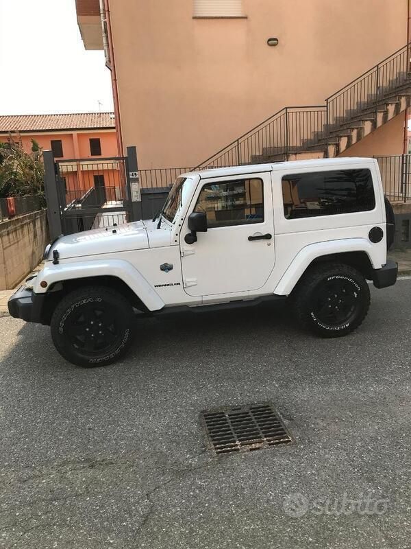 Usata Jeep Wrangler 200 CV (147 kW) 2012 Bianco SUV