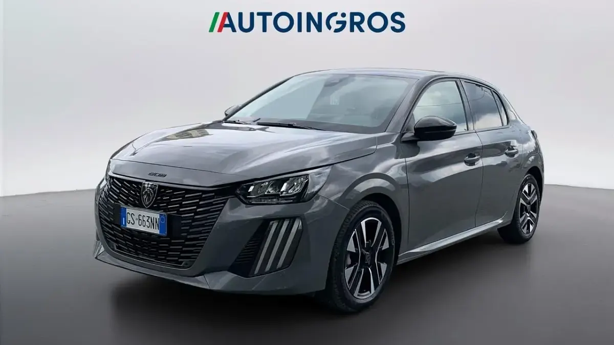 Usata Peugeot 208 Allure 101 CV (74 kW) 2024 Utilitaria