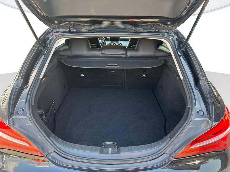 Usata Mercedes CLA200 Shooting Brake Premium 136 CV (100 kW) 2017 Nero Station wagon