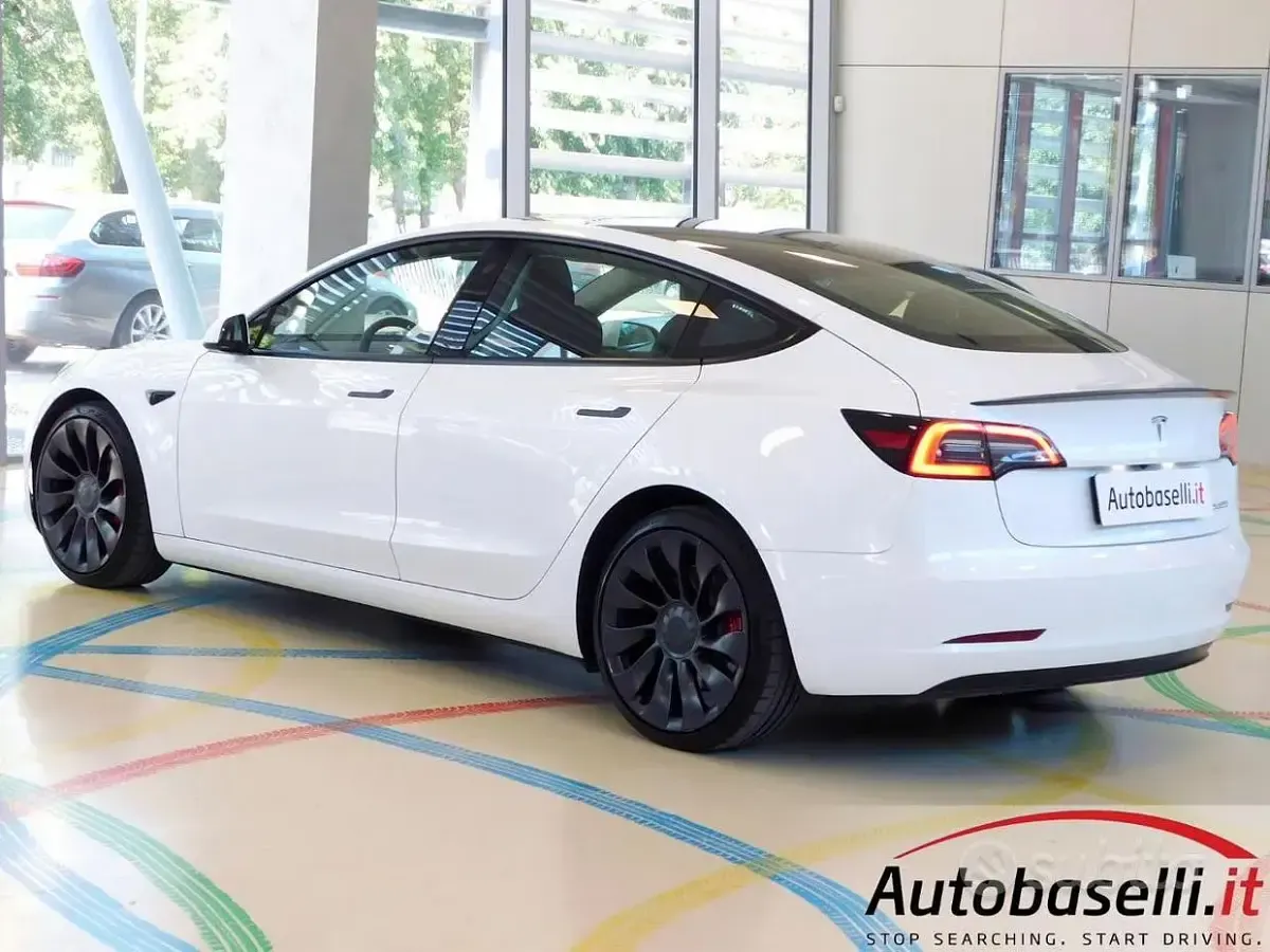 Usata Tesla Model 3 Performance 155 kW (211 CV) 2021 Bianco Berlina