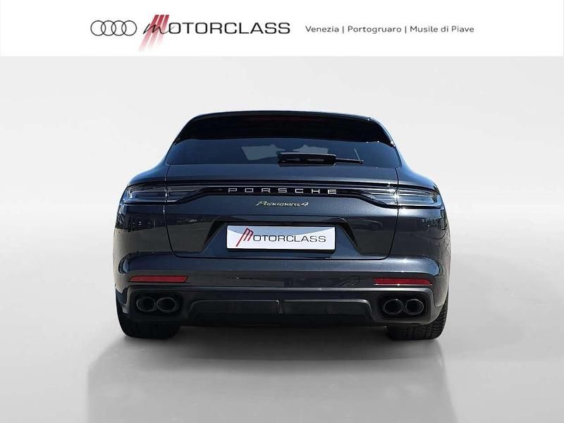 Usata Porsche Panamera 462 CV (339 kW) 2022 Nero metallizzato Berlina