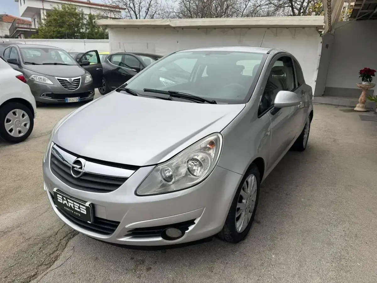 Usata Opel Corsa 80 CV (58 kW) 2009 Grigio Berlina