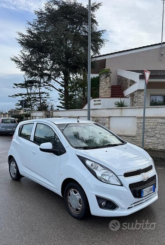 Usata Chevrolet Spark 68 CV (50 kW) 2014 Bianco Utilitaria
