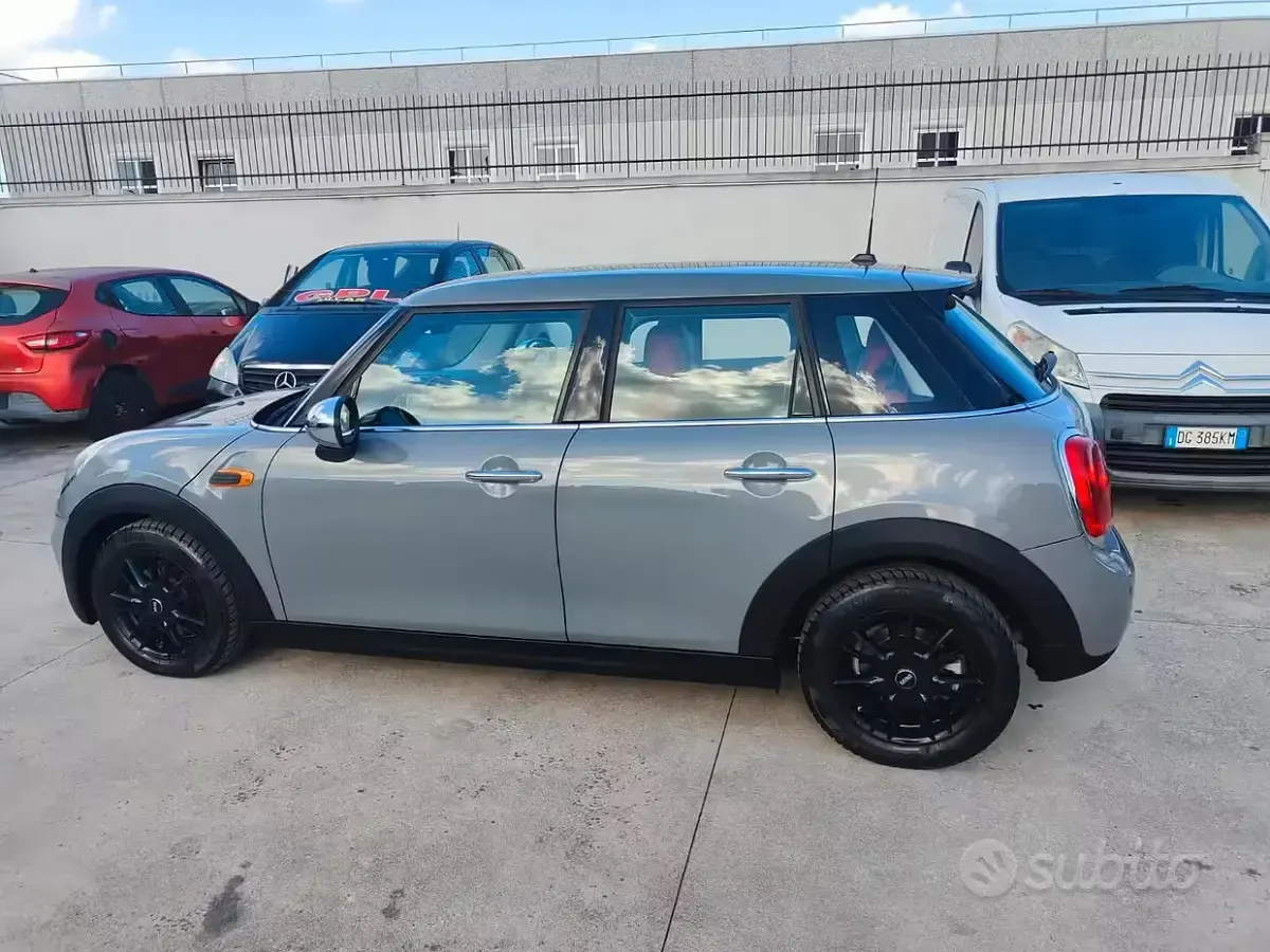 Begagnad Mini One D 95 HK (69 kW) 2015 Grå Halvkombi