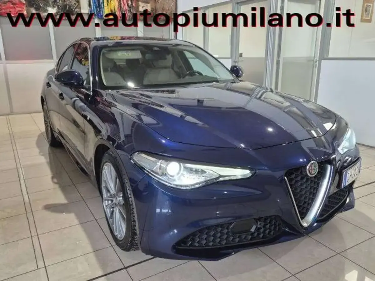 Usata Alfa Romeo Giulia Business 190 CV (139 kW) 2021 Blu/azzurro Berlina