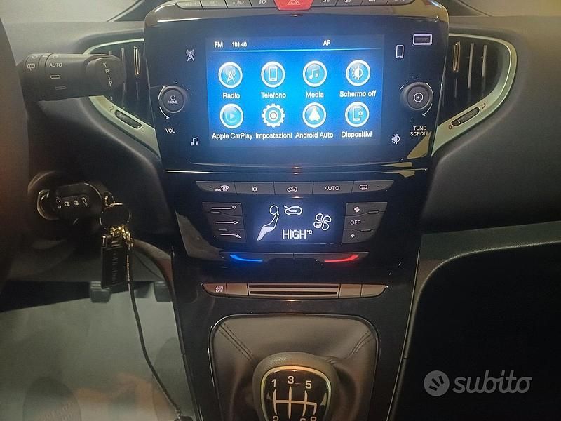 Usata Lancia Ypsilon 2024 Grigio Utilitaria