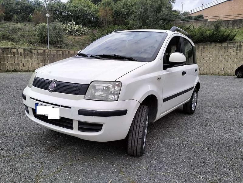 Usata Fiat Panda 4x4 69 CV (50 kW) 2010 Bianco Utilitaria