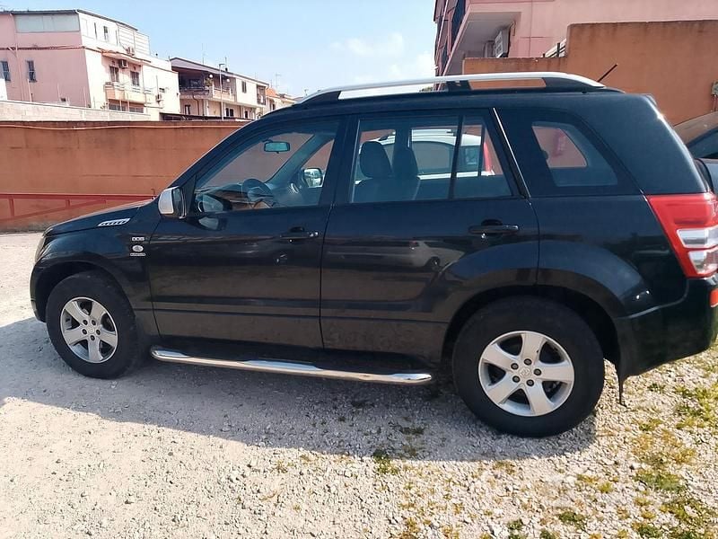 Usata Suzuki Grand Vitara 129 CV (94 kW) 2006 Nero SUV