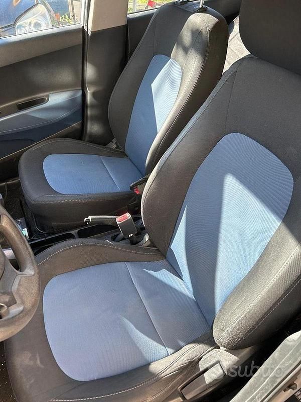 Usata Hyundai i10 2015 Grigio Utilitaria