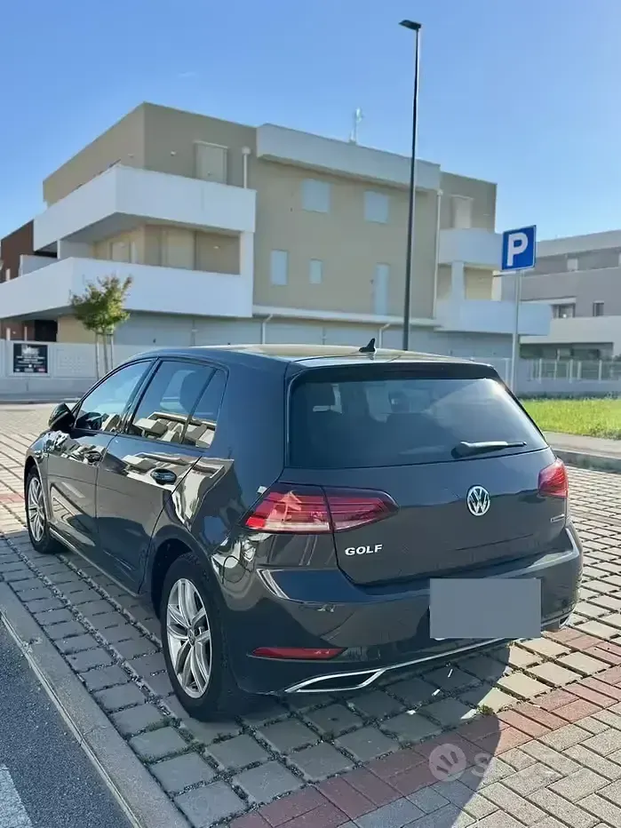 Usata VW Golf VII Executive 130 CV (95 kW) 2019 Grigio Berlina