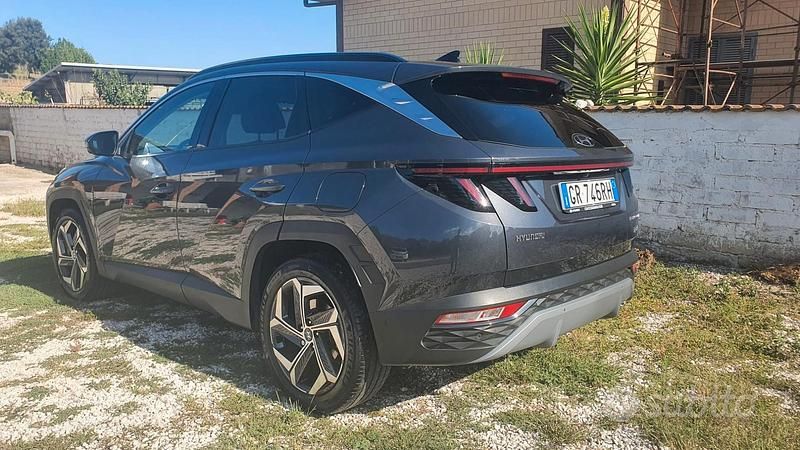 Usata Hyundai Tucson 180 CV (132 kW) 2023 Grigio SUV
