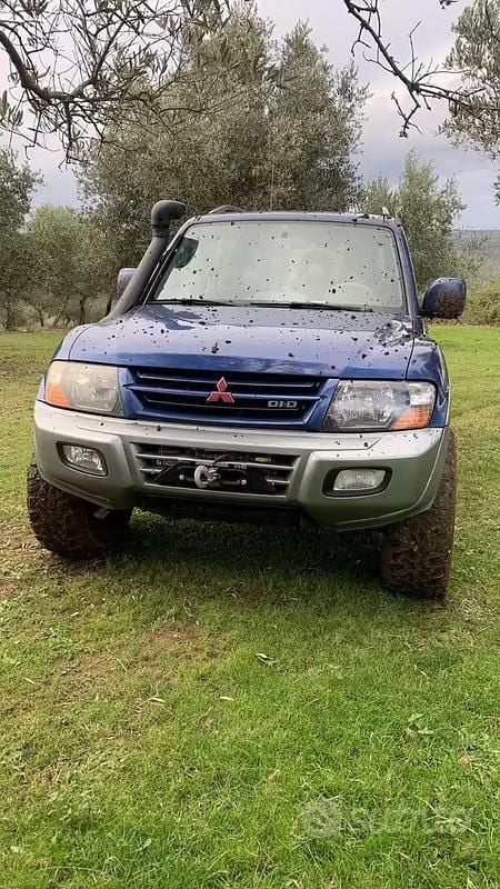 Usata Mitsubishi Pajero 160 CV (117 kW) 2001 Blu SUV