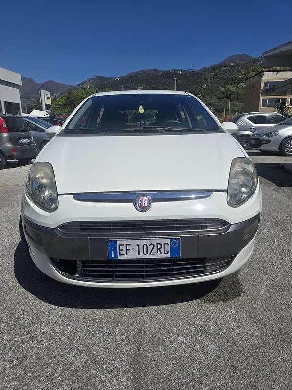 Usata Fiat Punto Evo Dynamic 69 CV (50 kW) 2011 Other Utilitaria