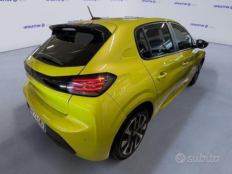 Usata Peugeot 208 Style 75 CV (55 kW) 2024 Giallo Utilitaria