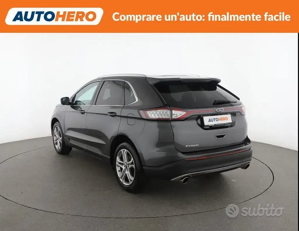Usado Ford Edge Titanium 210 CV (154 kW) 2016 Gris SUV