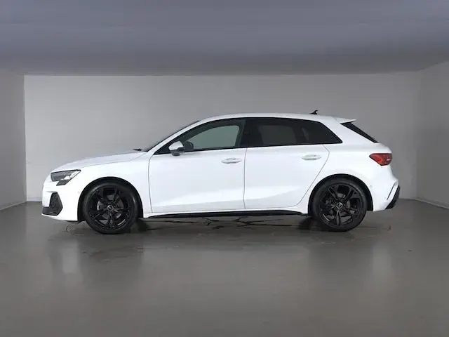 Usata Audi A3 S-Line 150 CV (110 kW) 2024 Bianco Berlina