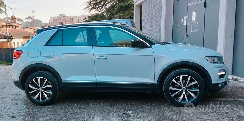 Usata VW T-Roc Style 116 CV (85 kW) 2019 Bianco SUV