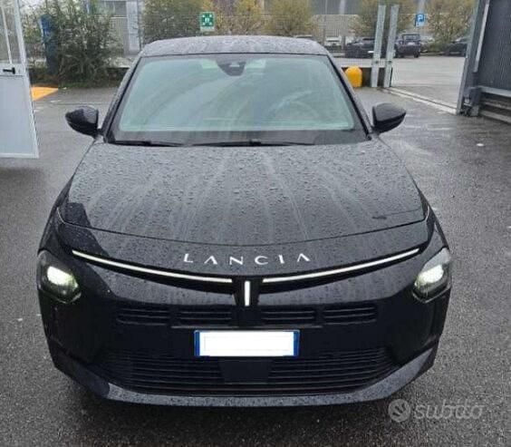 Usata Lancia Ypsilon 101 CV (74 kW) 2025 Other Utilitaria