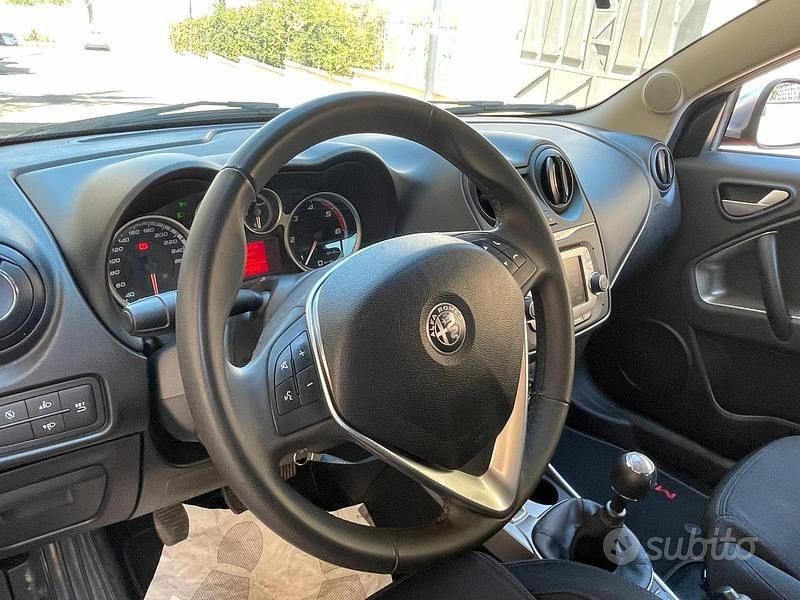 Usata Alfa Romeo MiTo 95 CV (69 kW) 2018 Rosso Utilitaria