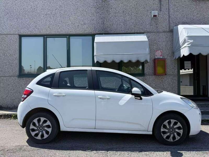 Bianco Usata 2016 Citroën C3 Due volumi | 5000 € (Buon prezzo) - Immagine 1/4