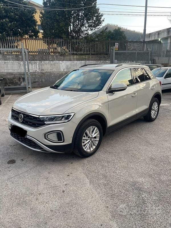 Usata VW T-Roc 110 CV (80 kW) 2023 SUV