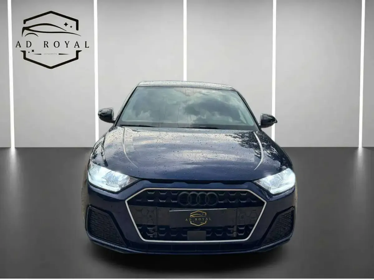 Usata Audi A1 Sportback Ambiente 95 CV (69 kW) 2024 Blu/azzurro Utilitaria
