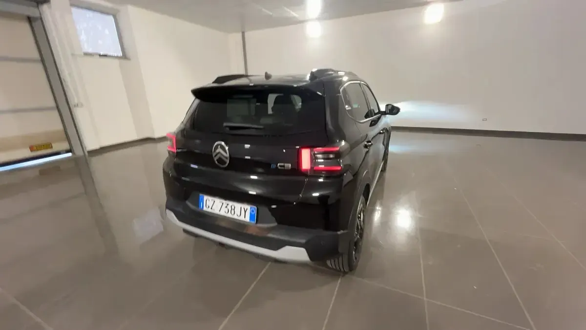 Usata Citroën e-C3 52 kW (72 CV) 2025 Pearl black metallizzato