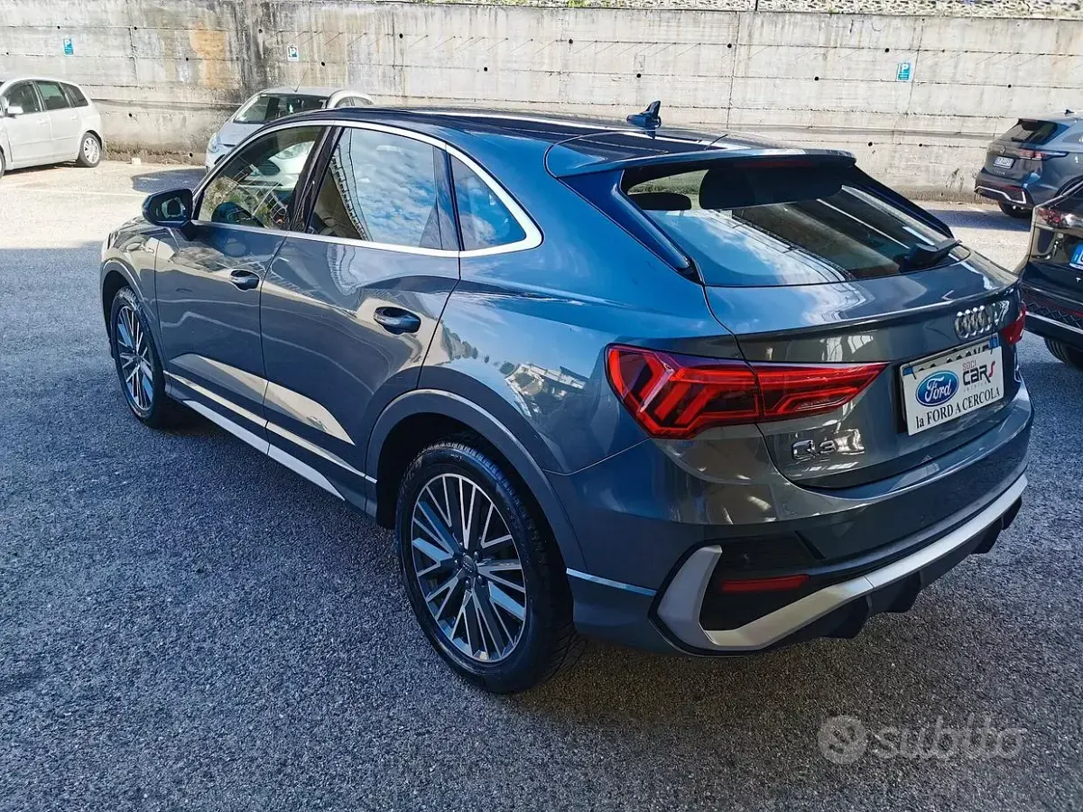 Usata Audi Q3 Sportback S-Line 150 CV (110 kW) 2020 Grigio SUV