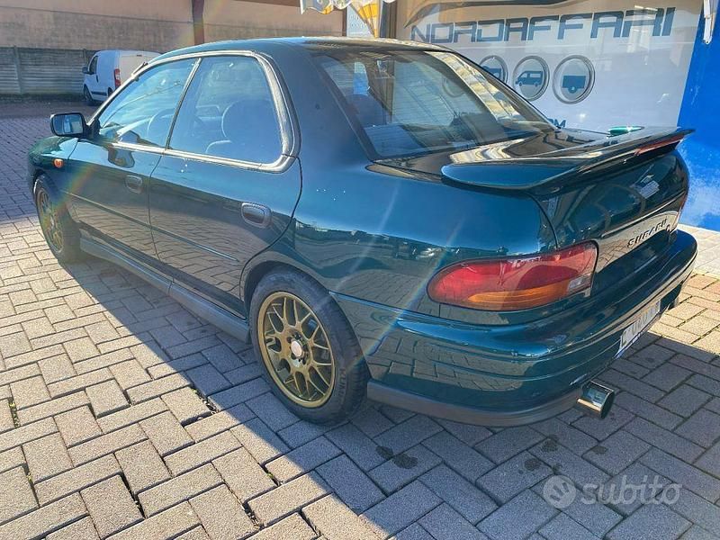 Usata Subaru Impreza GT 211 CV (155 kW) 1995 Verde Berlina