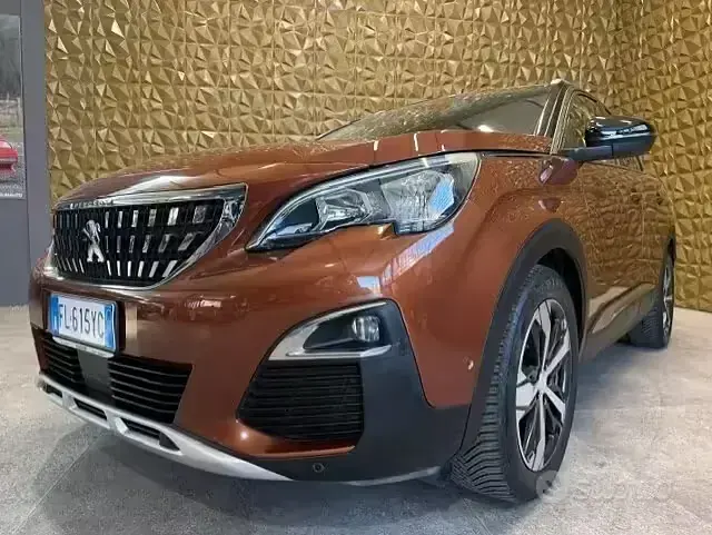 Usata Peugeot 3008 Allure 131 CV (96 kW) 2017 Marrone SUV