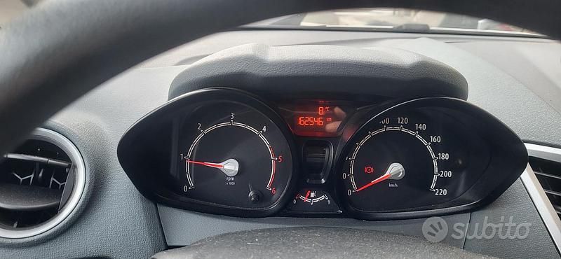 Usata Ford Fiesta 68 CV (50 kW) 2011 Utilitaria