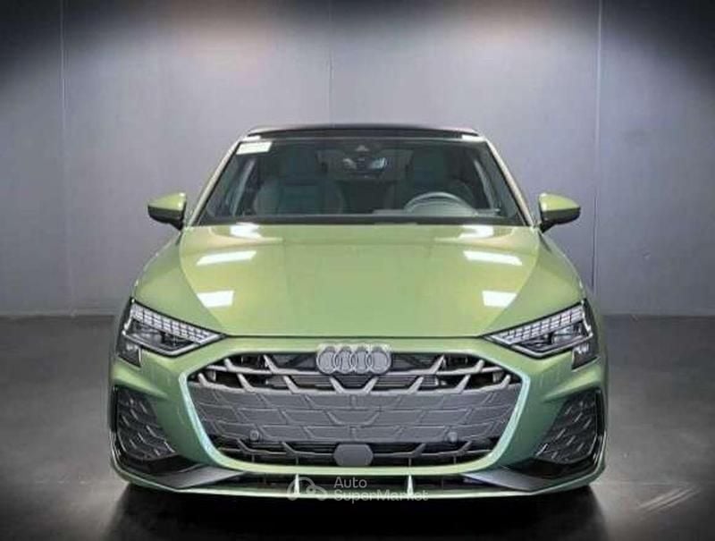 Nuova Audi A3 S-Line 150 CV (110 kW) 2025 Verde Berlina