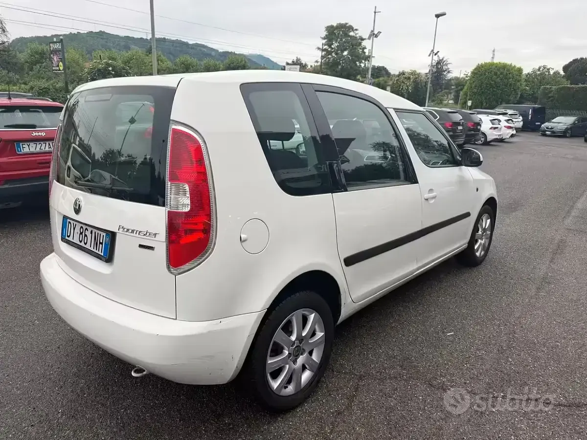 Occasion Skoda Roomster Comfort 86 ch (63 kW) 2009 Blanc Monospace