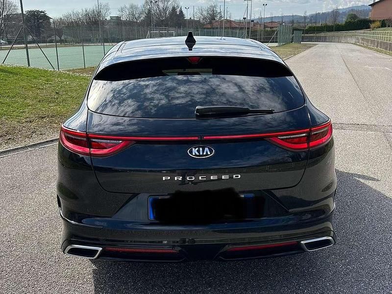 Usata Kia ProCeed GT-Line 136 CV (100 kW) 2019 Nero Station wagon