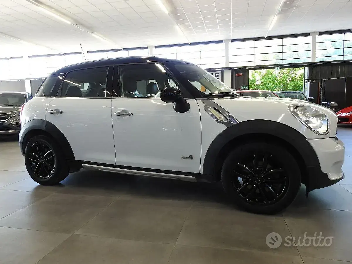Usata Mini Cooper D Countryman 110 CV (80 kW) 2016 Bianco SUV