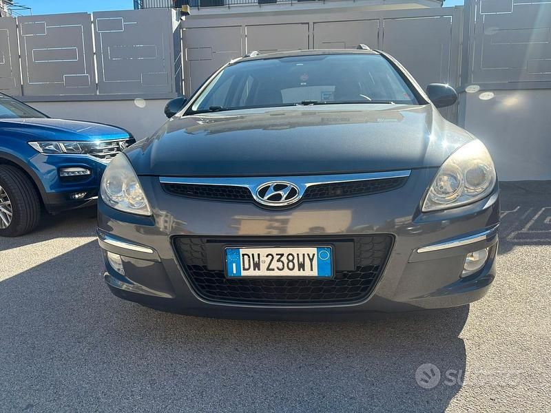 Usata Hyundai i30 Active 90 CV (66 kW) 2009 Grigio Station wagon