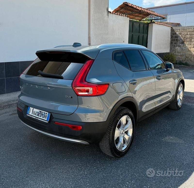 Grigio Usata 2019 Volvo XC40 SUV | 23.000 € (Molto cara) - Immagine 1/4