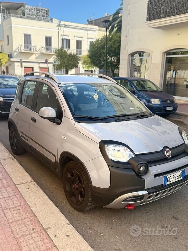 Usata Fiat Panda Cross Cross 69 CV (50 kW) 2021 Grigio Utilitaria