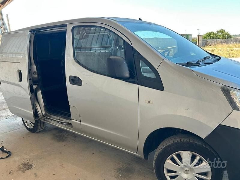 Usata Nissan NV200 110 CV (80 kW) 2016 Grigio Monovolume
