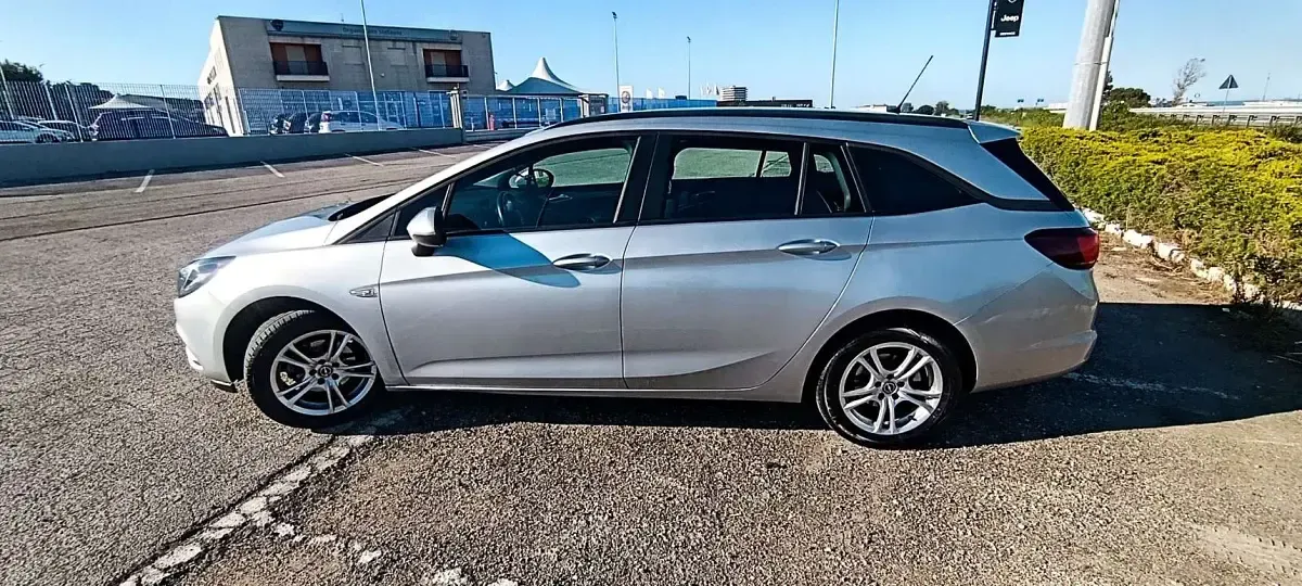 Usata Opel Astra 101 CV (74 kW) 2017 Station wagon